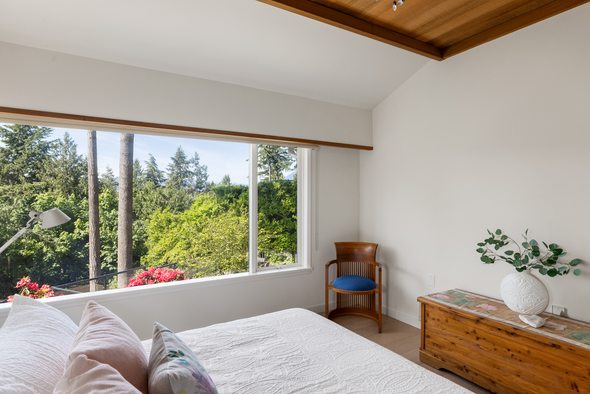 6485 Madrona Crescent